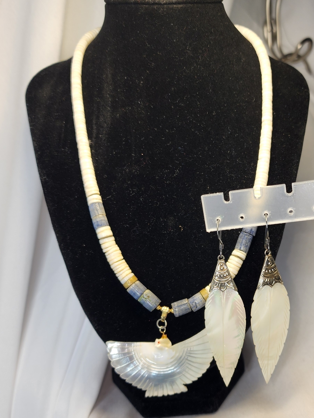 Vintage Handcrafted White Mother-of-Pearl Necklace and Feather Earrings Set